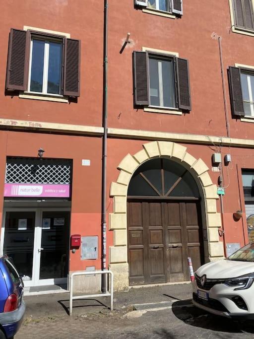 Guest Art Trastevere Station With Ac Рим Екстериор снимка